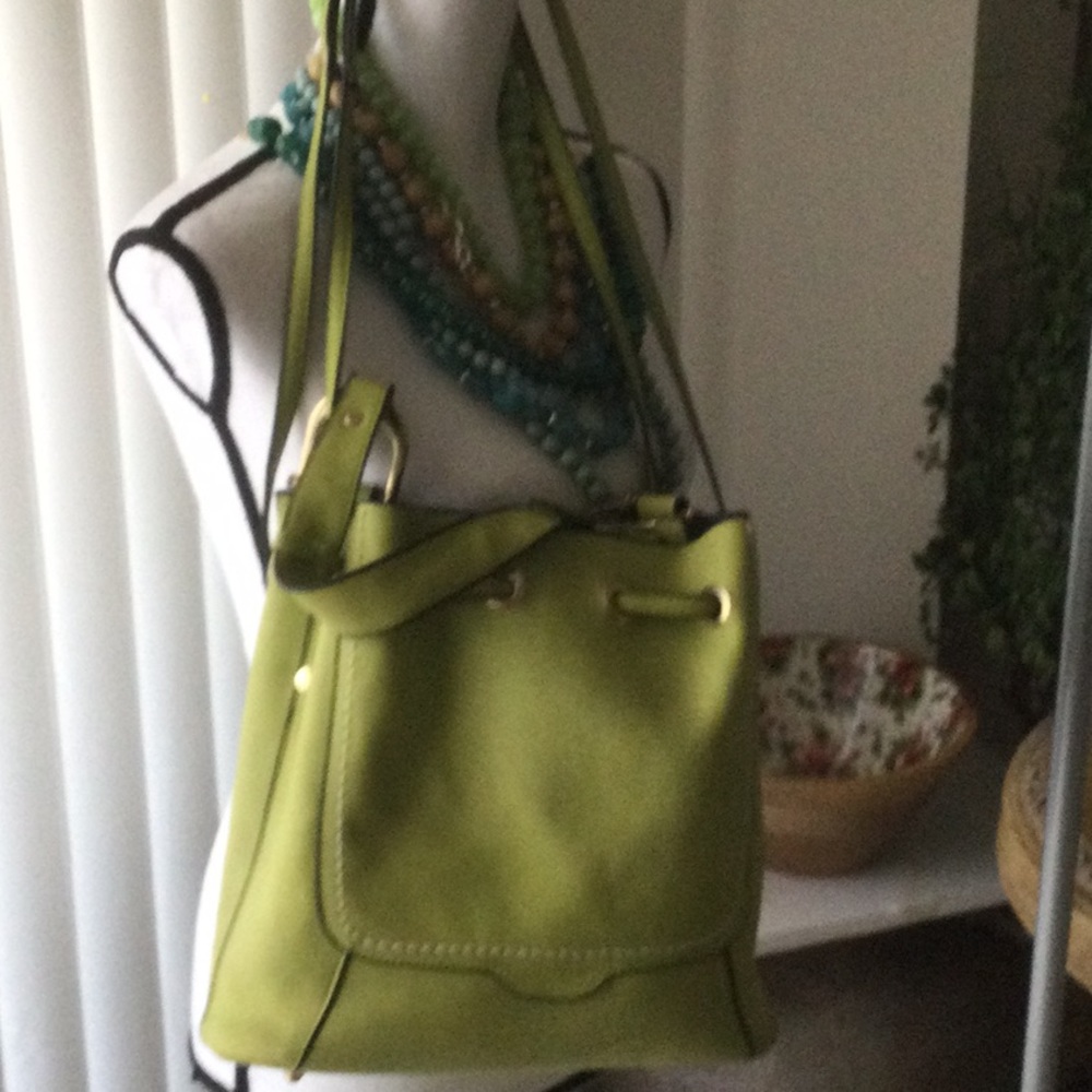 SHoulder or handheld purse NWOT